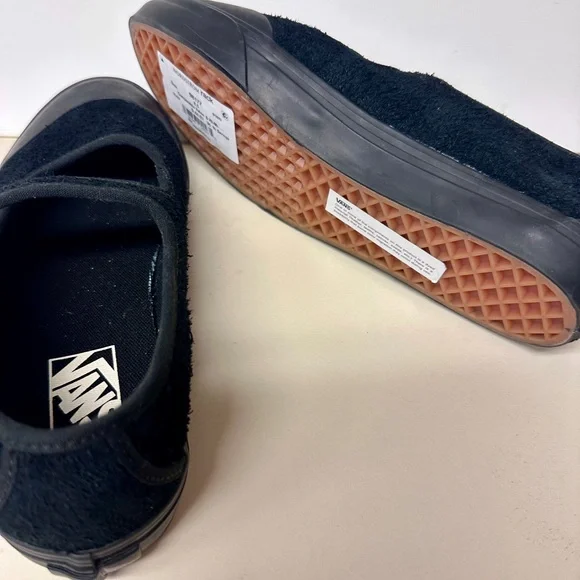 Vans Black Canvas Shoes - Picture 5 of 5